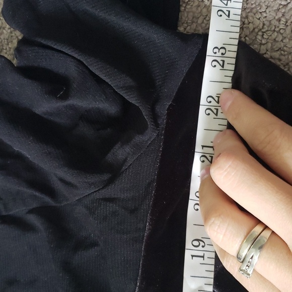 Inc black velvet dress with sheer long sleeves midi 1x - Picture 6 of 7